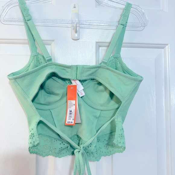 🚨🚨SOLD ON LIVE SHOW🚨🚨 ONE PIECE BRA/LETTE TOP - Picture 3 of 8